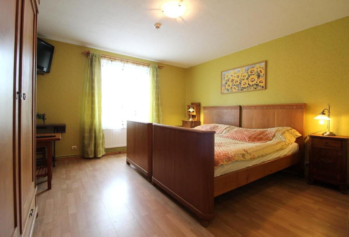 Pie Jana Brala Hotel Liepaja Ngoại thất bức ảnh